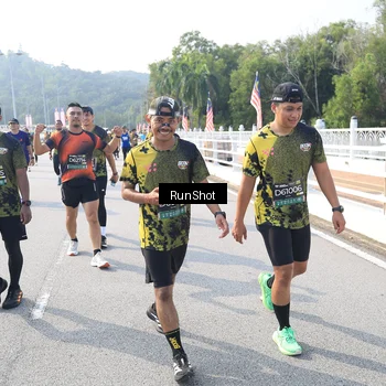 Runner Photo 6928373