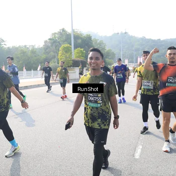 Runner Photo 6928377
