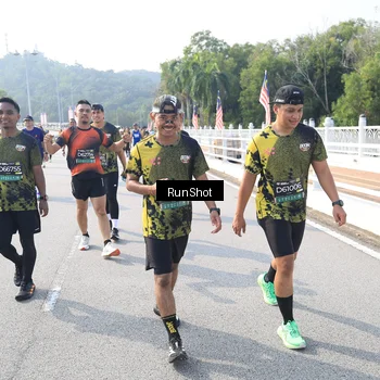Runner Photo 6928380