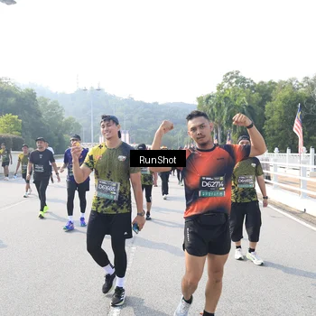 Runner Photo 6928383