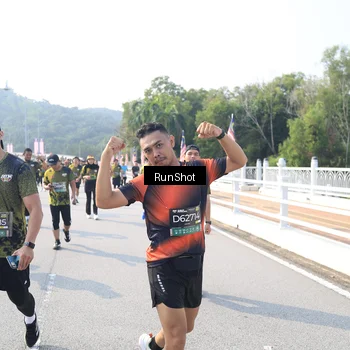 Runner Photo 6928385