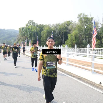 Runner Photo 6928398