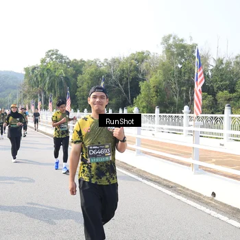 Runner Photo 6928400