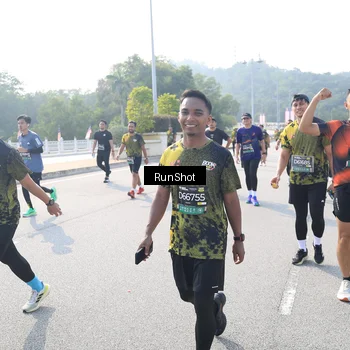 Runner Photo 6928406