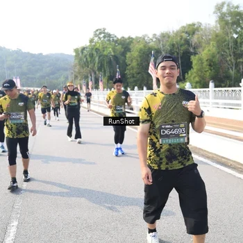 Runner Photo 6928412