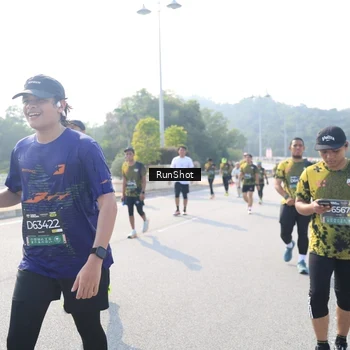 Runner Photo 6928415