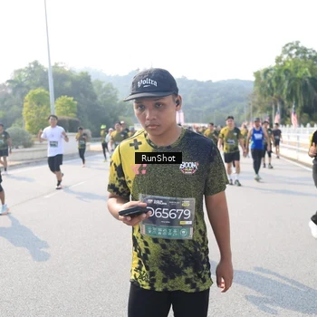 Runner Photo 6928416