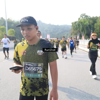 Runner Photo 6928418