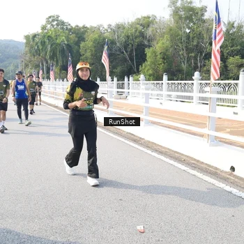 Runner Photo 6928420