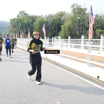 Runner Photo 6928425