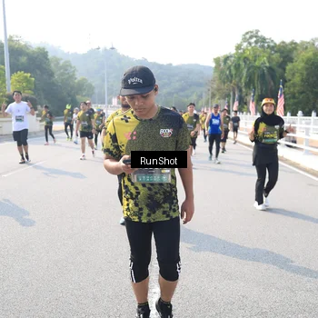 Runner Photo 6928437