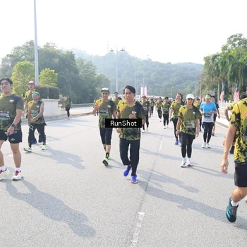 Runner Photo 6928453