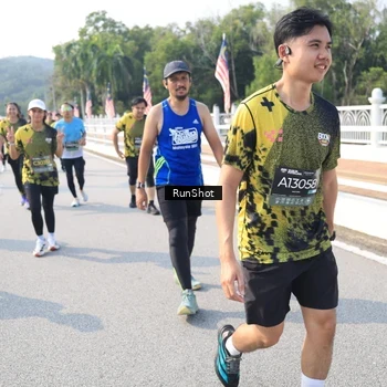 Runner Photo 6928461