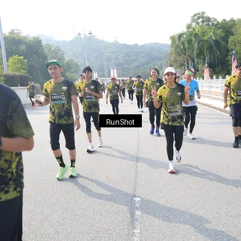Runner Photo 6928468