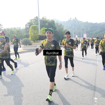 Runner Photo 6928469