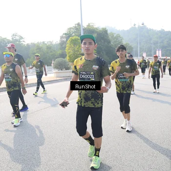 Runner Photo 6928471