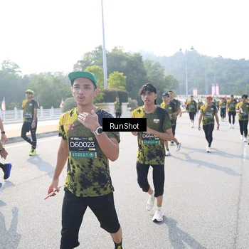 Runner Photo 6928474