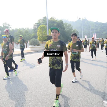 Runner Photo 6928475