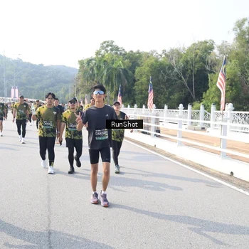 Runner Photo 6928506