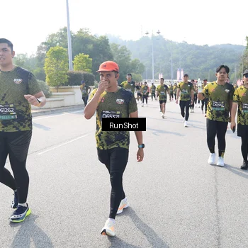 Runner Photo 6928514