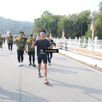 Runner Photo 6928518