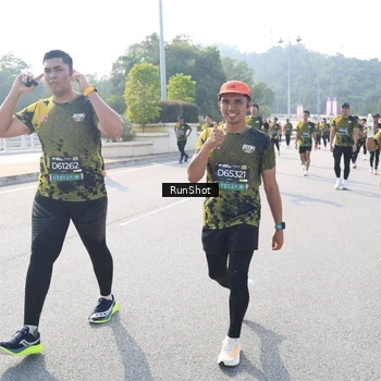 Runner Photo 6928520