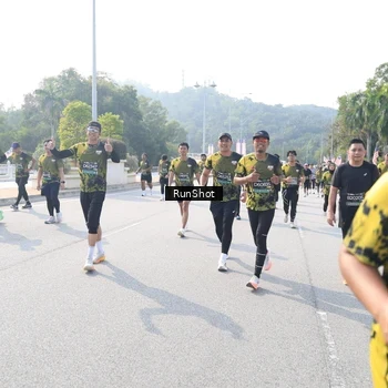 Runner Photo 6928542