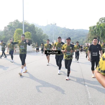 Runner Photo 6928545