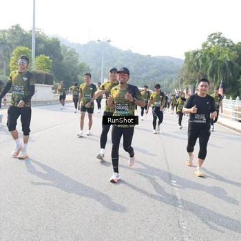 Runner Photo 6928548