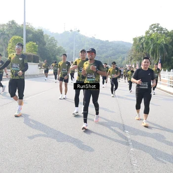 Runner Photo 6928550