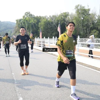 Runner Photo 6928555