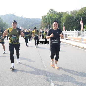 Runner Photo 6928557