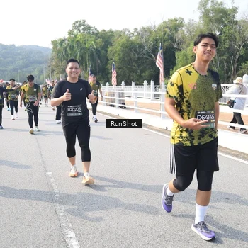 Runner Photo 6928559