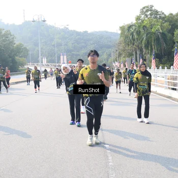 Runner Photo 6928572