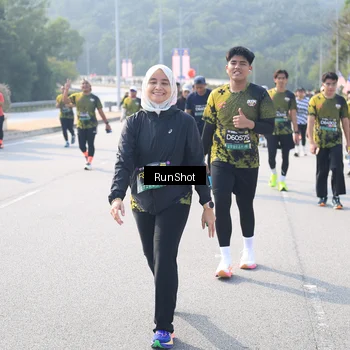 Runner Photo 6928582