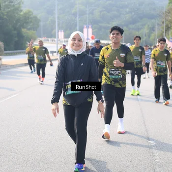 Runner Photo 6928584