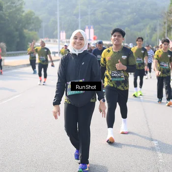 Runner Photo 6928585