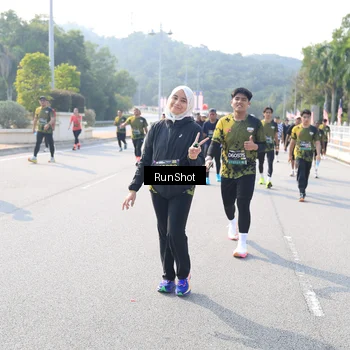 Runner Photo 6928590