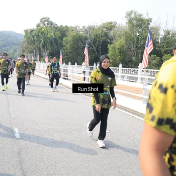 Runner Photo 6928592
