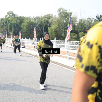 Runner Photo 6928593