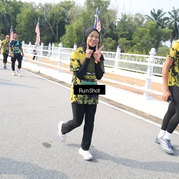 Runner Photo 6928598