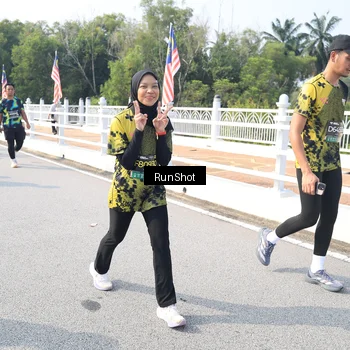 Runner Photo 6928601