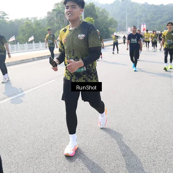 Runner Photo 6928605