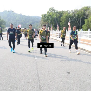 Runner Photo 6928621