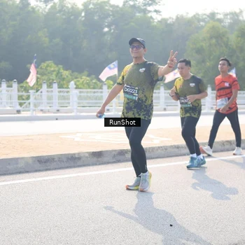 Runner Photo 6928629