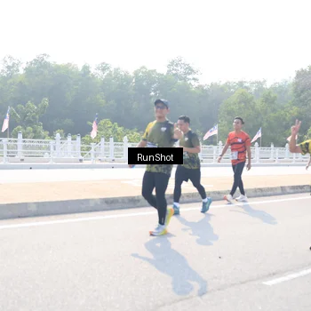 Runner Photo 6928631