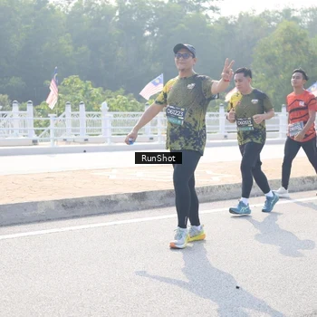 Runner Photo 6928636