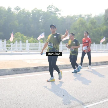 Runner Photo 6928637