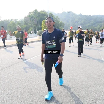 Runner Photo 6928639