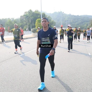 Runner Photo 6928641